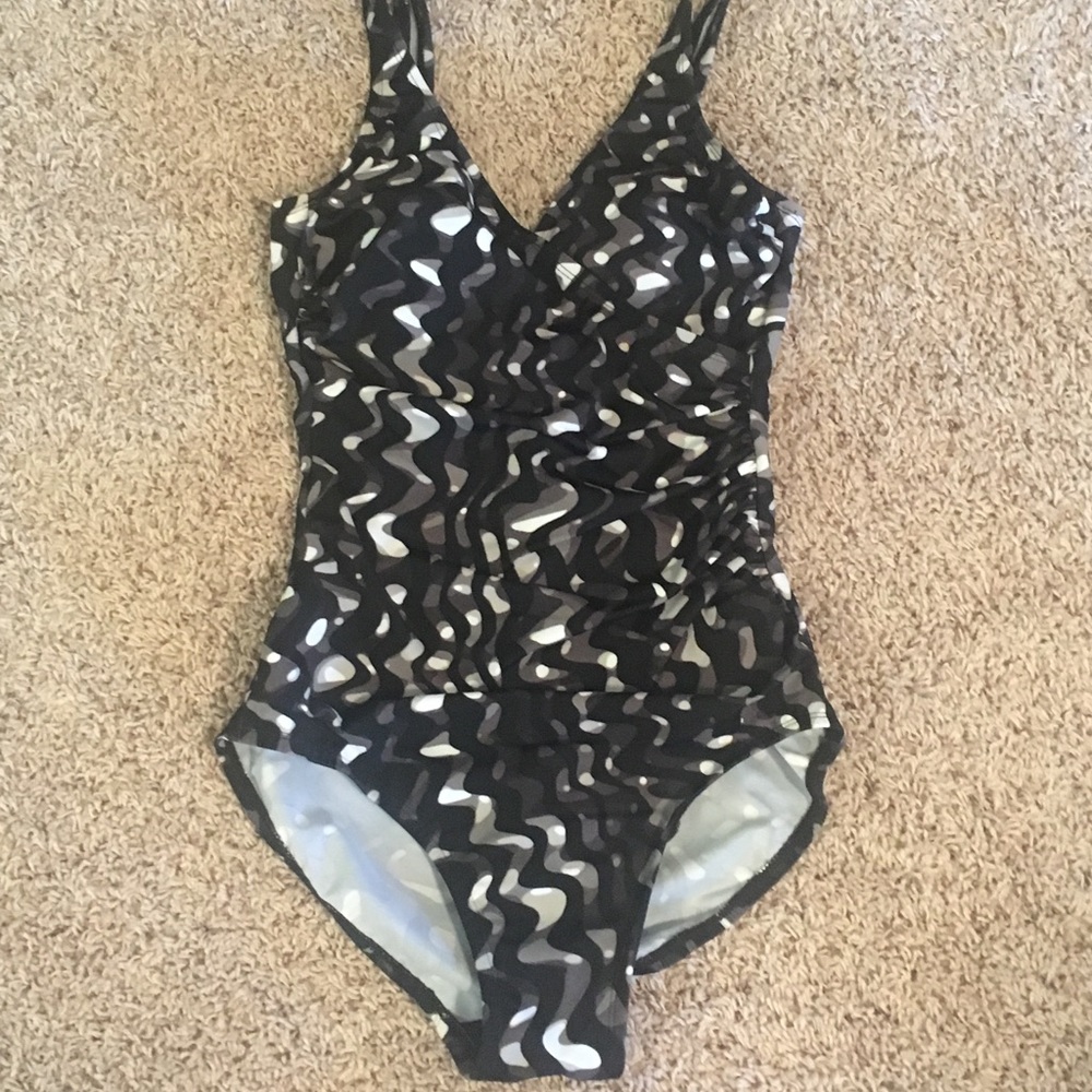 MIRACLE SUIT New without tags